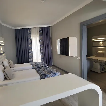 Hotel Blue Marlin Deluxe & 5*