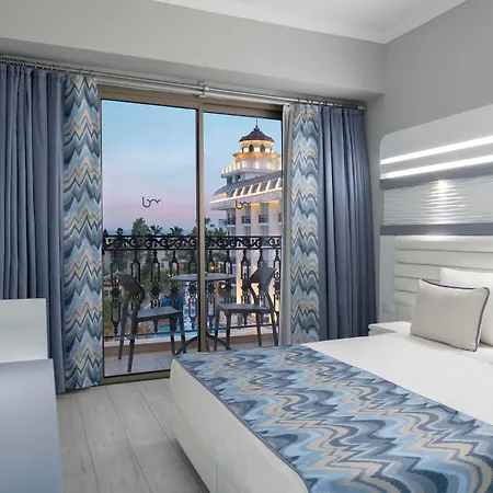 Отель Blue Marlin Deluxe & Конаклы