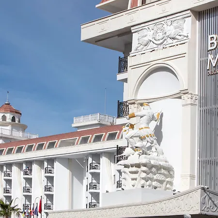Hotel Blue Marlin Deluxe &