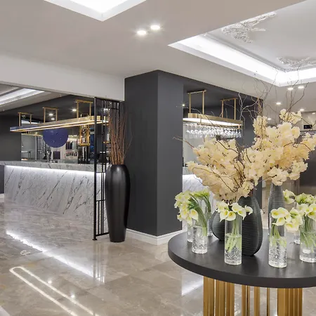 Blue Marlin Deluxe & 5* Конаклы