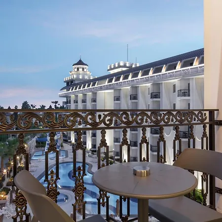 Blue Marlin Deluxe & Hotel Konakli